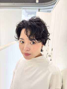 シー 柏(sii.) 大人の色気×抜け感ショートパーマ