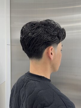 トニーアンドガイ 原宿店(TONI & GUY) テーパーフェードメンズニュアンスフェザーパーマ
