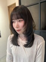 エトワ 中央店(etoi)&nbsp;大分ハッシュカット胸上鎖骨下ミディアムレイヤースタイルかるめ