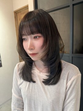 エトワ 中央店(etoi) 大分ハッシュカット胸上鎖骨下ミディアムレイヤースタイルかるめ