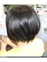 ヘアアトリエ ナイン(hair atelier nine)&nbsp;前下がりのショートボブスタイル