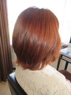 コア フィール ア デイ(COIFFURE A DAY) 【M3D見附今町】艶ボブ