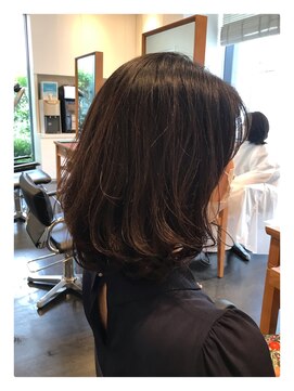 エムプラス 二子玉川(Mplus) ミディアムデジタルパーマ　夏目サトル