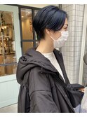 ネイビーブルー×ショートボブ