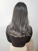 ツムグ 代官山 中目黒(TUMUGU)&nbsp;アッシュグレーグラデーションハイライト透明感カラー40代50代