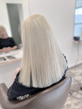 リシェイル(RICHAIR) 縮毛矯正毛でもホワイトブロンド