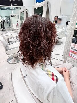 アッシュ 関内店(Ash) ミディアムウルフカット　パーマゆるめ　レディーススタイル