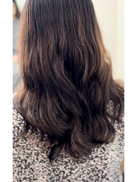 ジエクト ヴィシア(The Ect VIXIA) コテ巻き風パーマ くびれパーマ 無重力パーマ