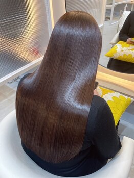 ラーヴァ(raaba.)の写真/【髪質改善・縮毛矯正】ヒト幹細胞、水素、髪の三大要素を配合の髪質改善SILK(プラチナ)HAS Trをご用意。