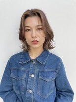 外ハネくびれレイヤー_Kimika