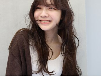 スペシウムバイアンバースデー(spacium by UNBIRTHDAY)の写真/お顔の印象に一番大切な、顔周りのカット＊どんなファッションにも馴染むデザインにー。