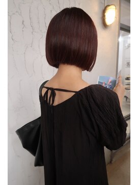 ペイジヘアー(paige hair) ボブ/ミニボブ/暖色カラー/ピンクレッドカラー/ハイライト