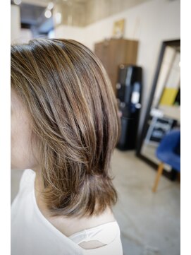 リサリサ(LISA LISA) 白髪ぼかしハイライト