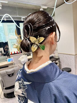 ゼストソエル(ZEST soell) タイトシニヨン　ヘアセット　卒業式【立川/soell/水島】