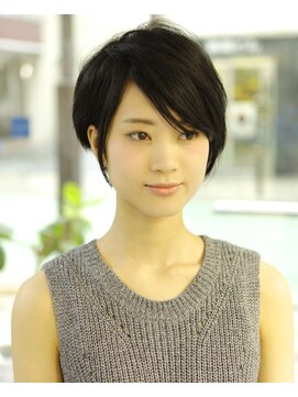 クールドセリエ 新宿南口店(Coeur de cellier) 前下がり☆耳かけショートボブ