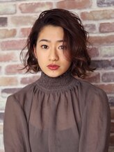 ルミナ オーガニックヘアー(LU3NA organic hair) アップバングとラフな毛先で大人可愛いNewボブに