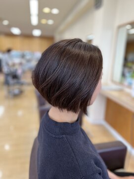 ケーフィール(HAIR PRODUCE K-feel) 前下がりボブ