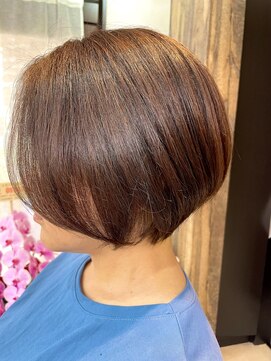 アロー(AROO) ショートボブ