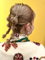 ピークアブー アヴェダ アトレ恵比寿(PEEK-A-BOO AVEDA)&nbsp;おだんごアレンジ玉ねぎヘアツインアレンジお呼ばれヘア