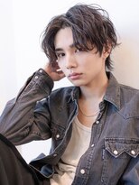 イオ 本厚木(io)&nbsp;メンズセンターパート波巻きスパイラルパーマアッシュブラック