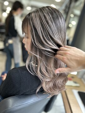 ラフ 難波店(LAFF) #黒髪#ボブルフ#ネビージュ#小顔#ワンレン