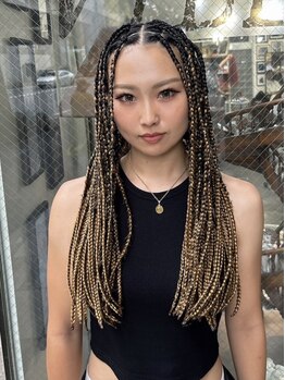 バイブアンドアネックス(VIBE & ANNEX)の写真/お客様に寄り添った丁寧なカウンセリング◎ナチュラルから特殊ヘアまで幅広いスタイルは”VIBE”にお任せ☆