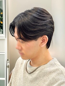 ビッケメンズヘア(Vicke Men's hair) フェザーパーマセンターパートダウンパーマニュアンスパーマ韓国