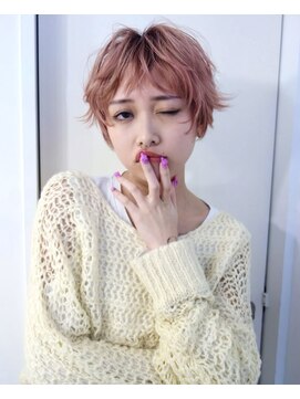 レコ 渋谷(LECO) ベビーピンクライトピンクショートレイヤーシャギーヘア