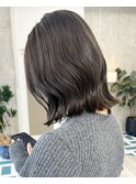 栄艶髪アッシュフェミニンレイヤーヘア