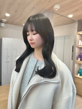 バサ 立川店(BASSA) 顔周りカット