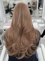 アマトウキョウスマートサロン(AMA TOKYO×Smart Salon)&nbsp;ヘーゼルベージュ　ブリーチなし　レイヤーカット　海外風