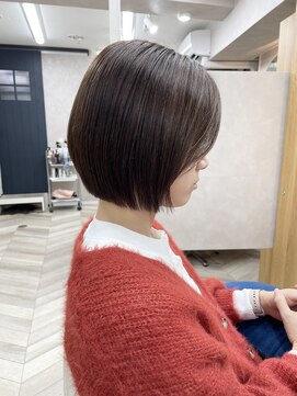 コンパクトニュアンスボブ×メテオストレート