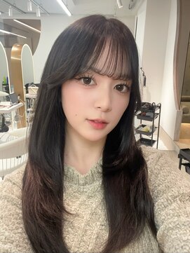 ロンドルピナス 小倉(Lond Lupinus) ミディアムレイヤーカット/似合わせカット/大人ガーリー/20代