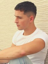 ジジバイワースホワイル(jiji by WORTH WHILE) リバースセンターパート刈り上げセンターパートサーフカール