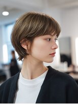 ラファンジュ ヘアー クレオ(Rohange hair Creo)&nbsp;耳かけ 丸みショート イエローベージュ