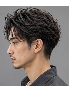 サロンドシロ(salon.de.SHILO) 麻布十番/メンズ/ツイストスパイラルパーマ/無造作/刈り上げ