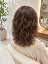 ウルッシュ(Urlush) 大人ナチュラル*ゆるふわウェーブ