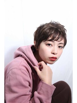 リラ バイ クオーレ(LIRA by CUORE) ハンサムショート