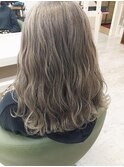 ミルクティーベージュ