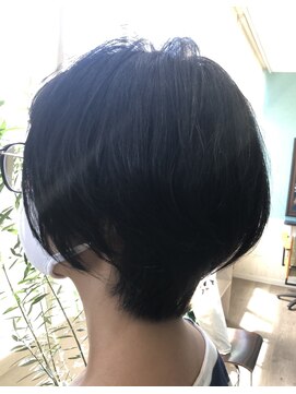 コーディー(CO-DY) 『小顔見せ』ひし形前下がりショート