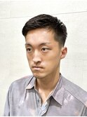 フェードアップバング黒髪ワイルドショート