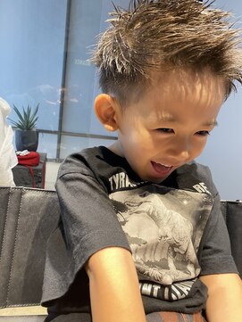 ビーヒアナウ N゜02 金沢鞍月店(BE HERE NOW) キッズカット