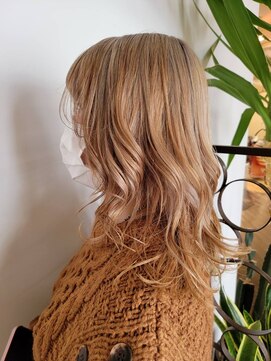 スマイロンナイロン ヘアー(smile on nylon hair) レイヤースタイル　前髪あり