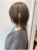 韓国肩上ミディアムボブ外ハネ切りっぱなし前髪カット