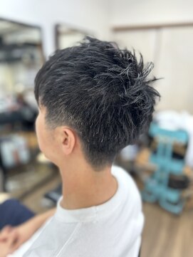 マリー 耳周りスッキリ！ローフェードカット！