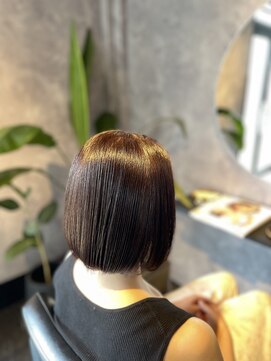 チリン(Chillin’___) グレイカラー