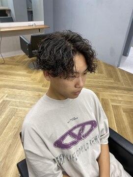 アレス バイ シカ 神戸三宮元町店(ALLES by Cica) 波巻きツイストスパイラルパーマツーブロック刈り上げ