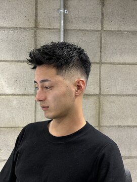 ミナミ 府中店(MINAMI) ジェットモヒカンフェード