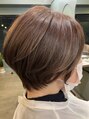 アリーマーケットリル(ALLEY MARKET lil) 丸みショート|透明感ベージュ×襟足短めのくびれでコンパクトに