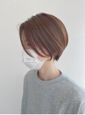 ショート×ベージュカラー